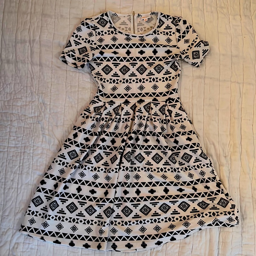 Lularoe Amelia dress